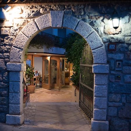 Hotel Venezia Малчезине Екстериор снимка