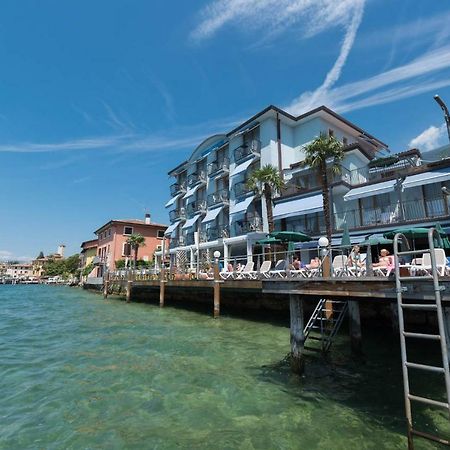 Hotel Venezia Малчезине Екстериор снимка
