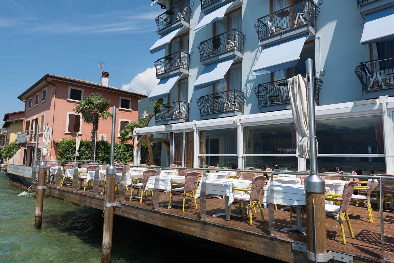 Hotel Venezia Малчезине Екстериор снимка