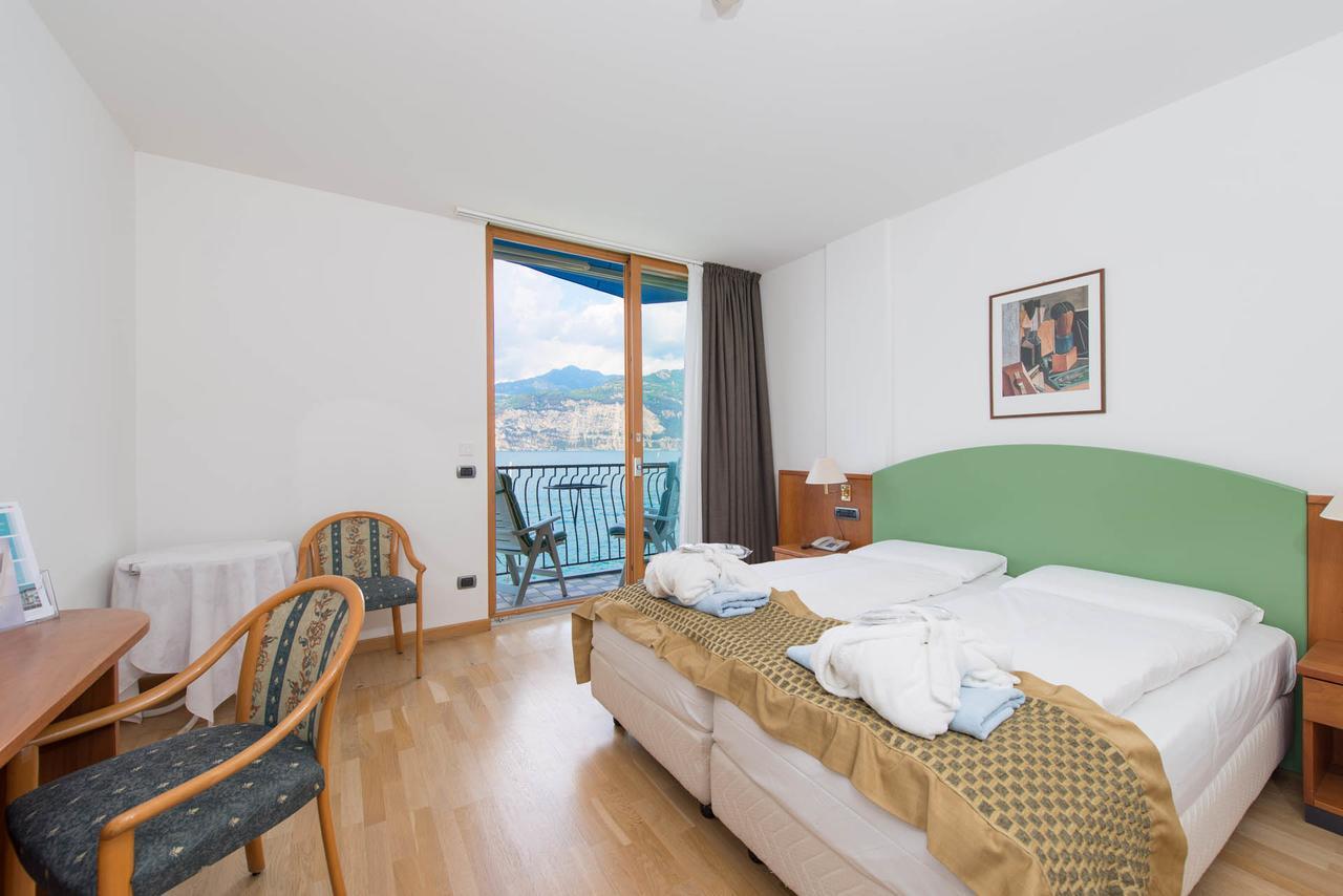Hotel Venezia Малчезине Екстериор снимка