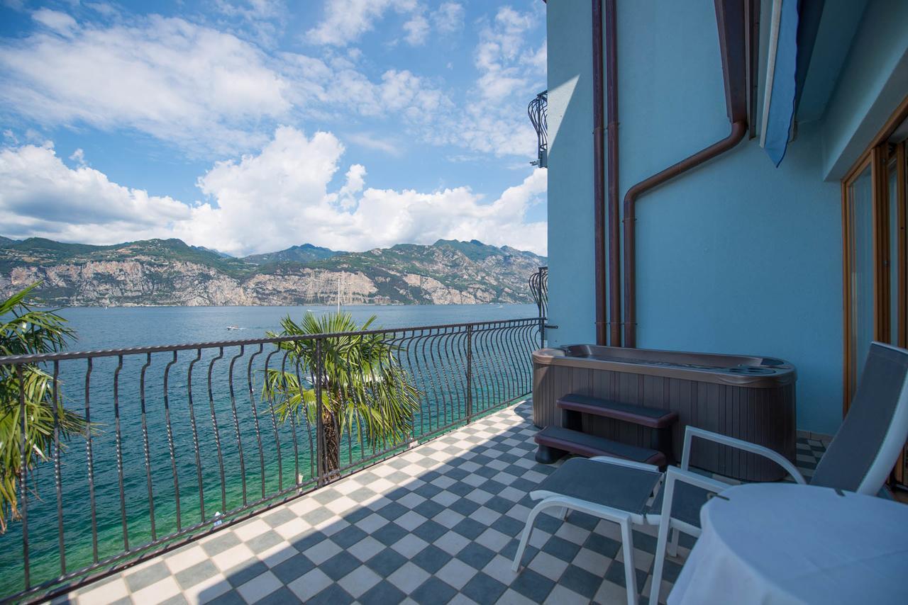Hotel Venezia Малчезине Екстериор снимка