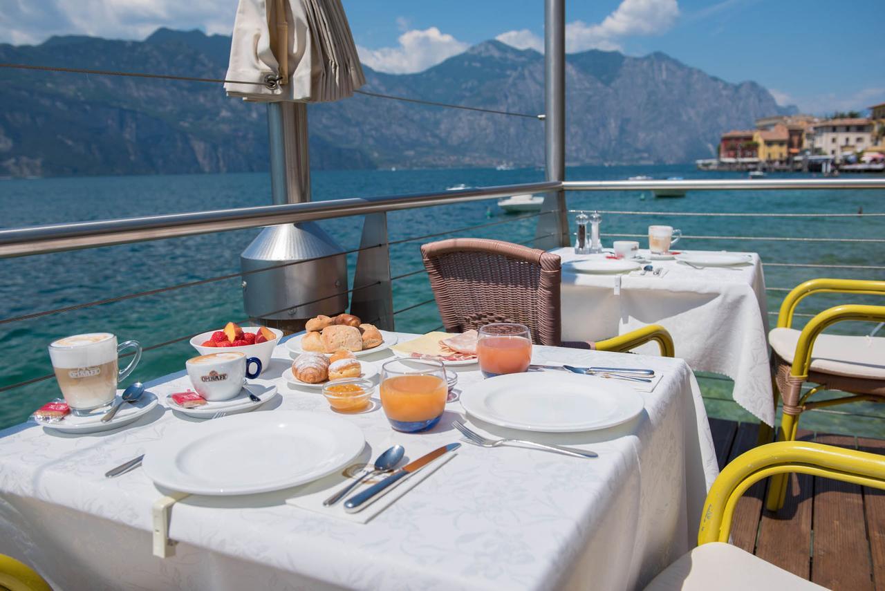 Hotel Venezia Малчезине Екстериор снимка