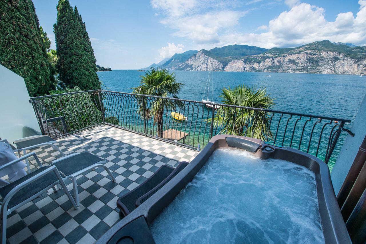 Hotel Venezia Малчезине Екстериор снимка